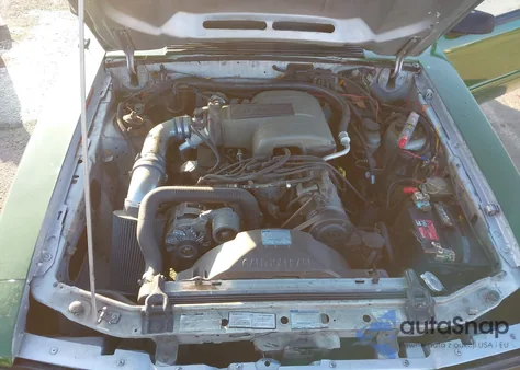 1987 Ford Mustang Gt z USA, uszkodzony, nr VIN 1FABP42E8HF253182